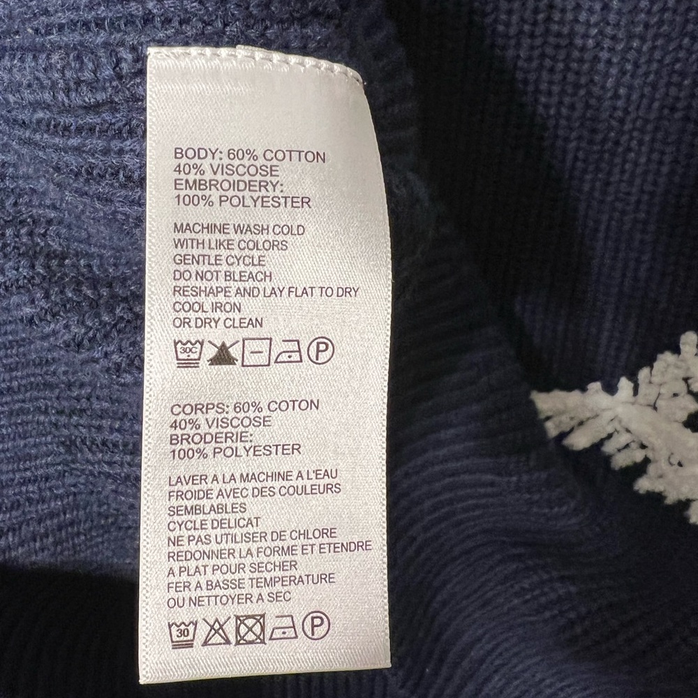 2 for $60🌺 Tommy Bahama Navy Blue Crew Neck Sweater - Picture 6 of 9